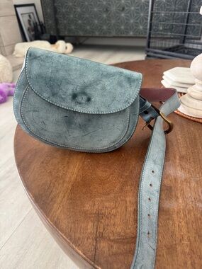 Cleo + Wolf Leather Saddle Belt Bag - Sage Green
